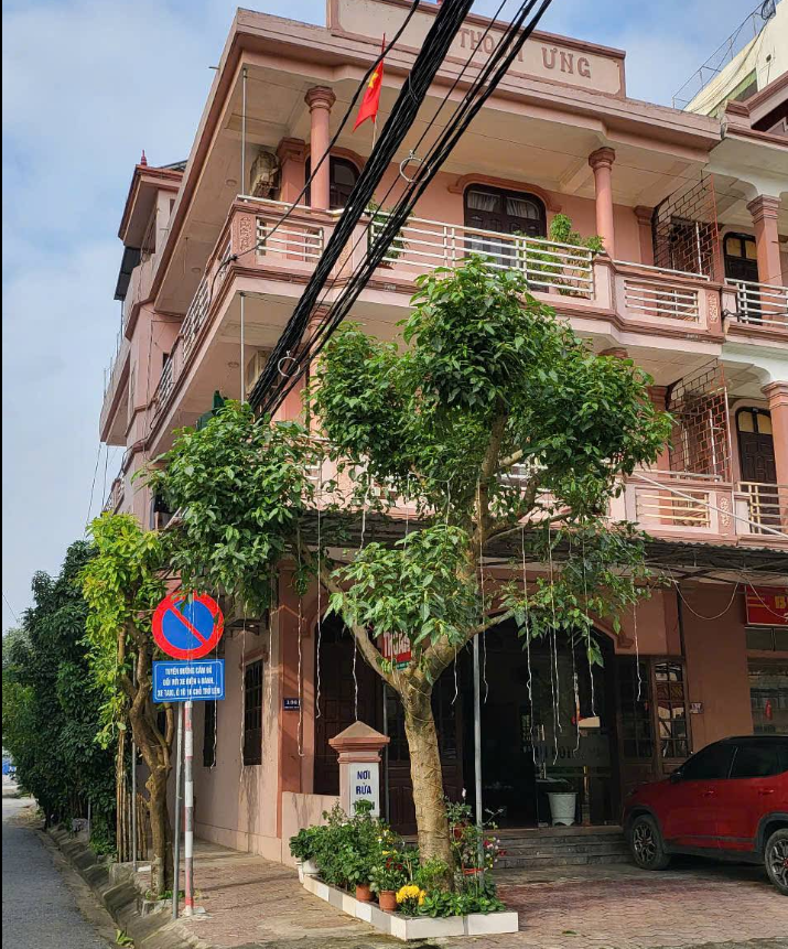 Khách sạn Ưng Thoan