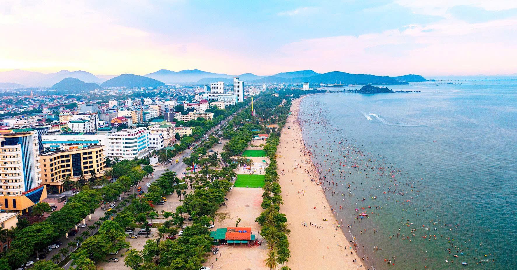 Cửa Lò
Điểm đến của những mùa hè rực rỡ
